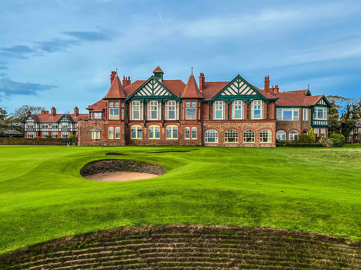 Royal golf clubs in England